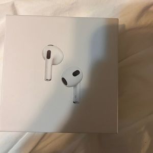 Apple AirPods Gen 3